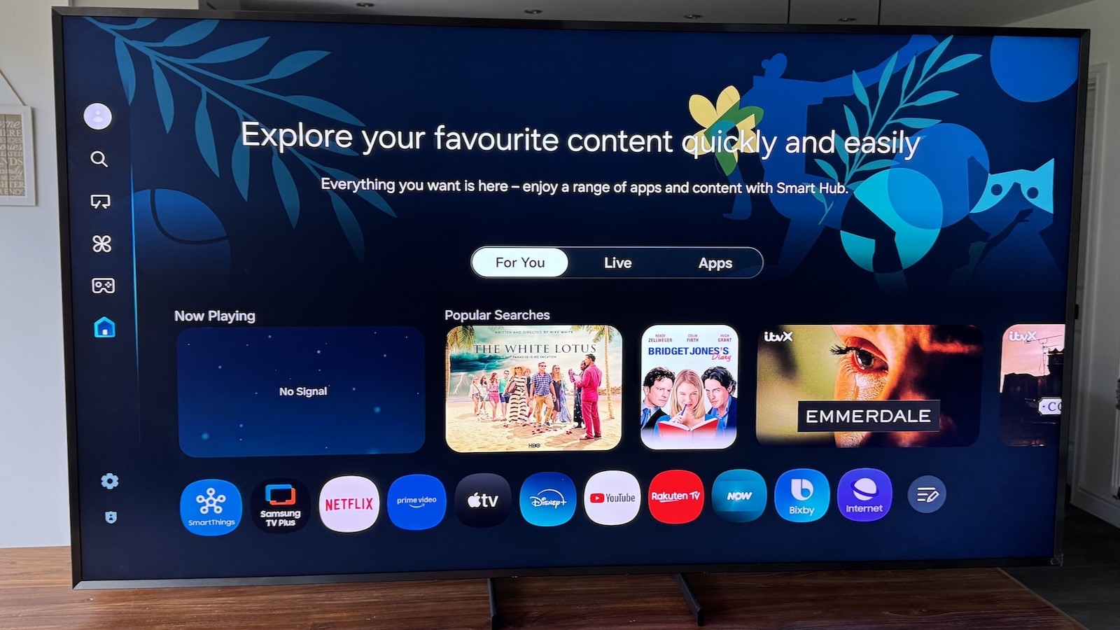 Samsung QN900F Tizen smart interface home screen
