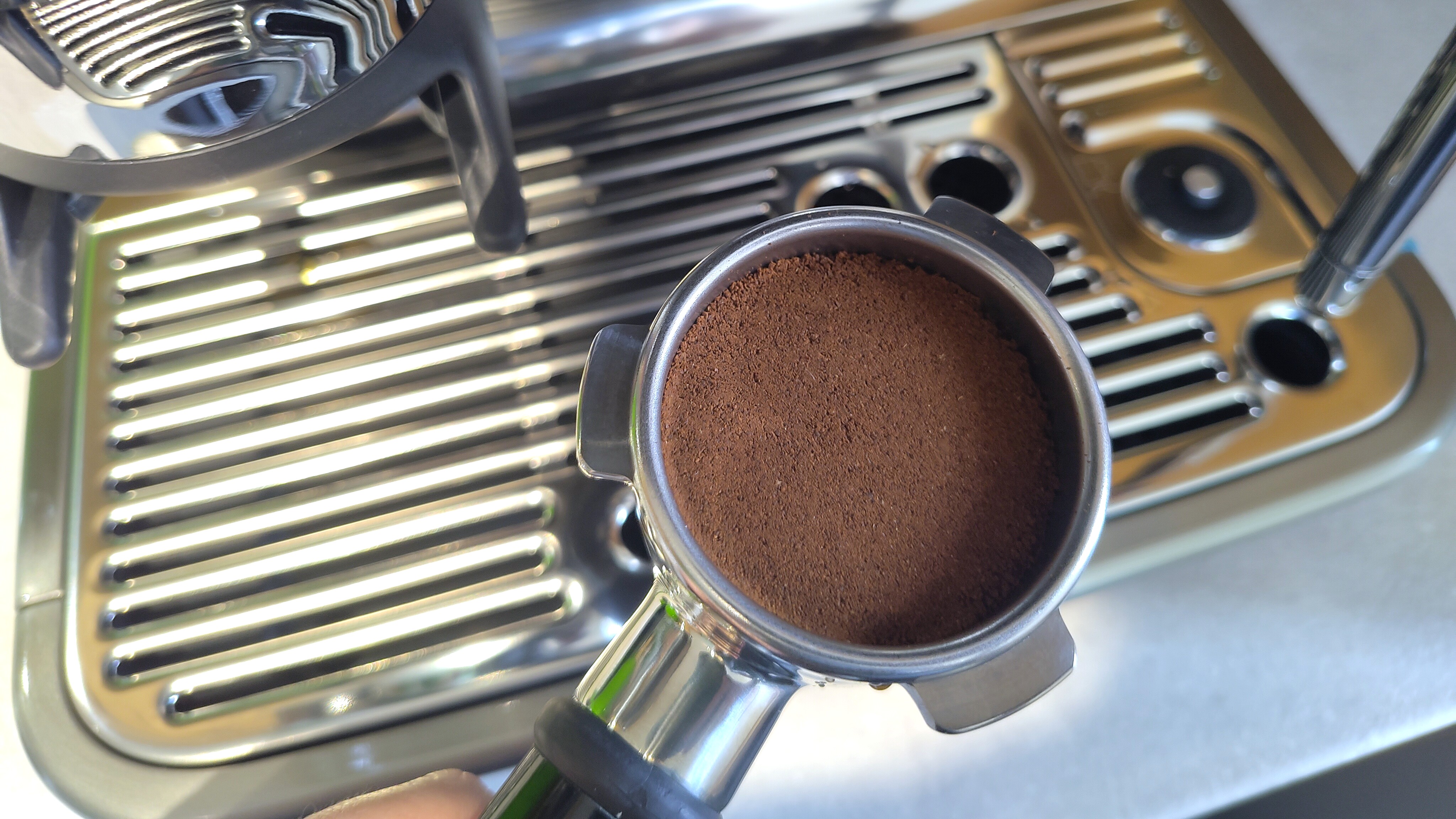 Espresso in portafilter for Sage Barista Touch Impress machine